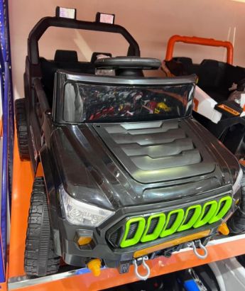 صورة جيب أطفال أسود كهربائي